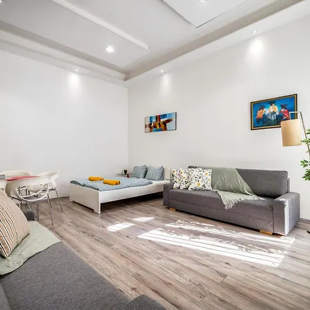 Apartman Moments By Stn