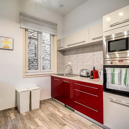 Moments By Stn Apartman
